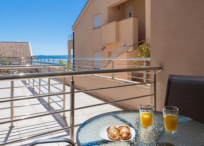 Apartman Noa With Sea View And Private Parking