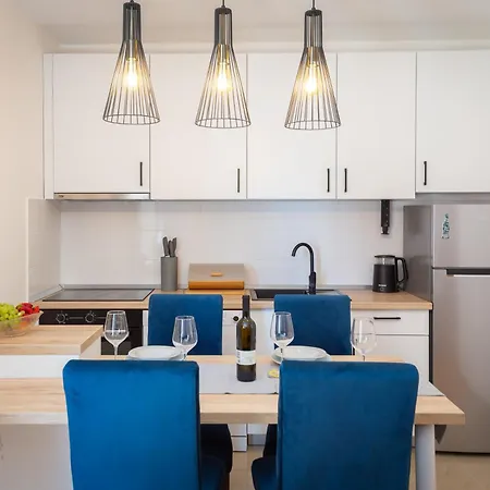 Noa With Sea View And Private Parking Apartman