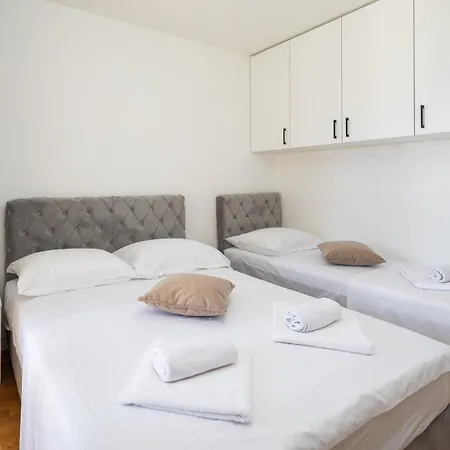 Noa With Sea View And Private Parking * Makarska