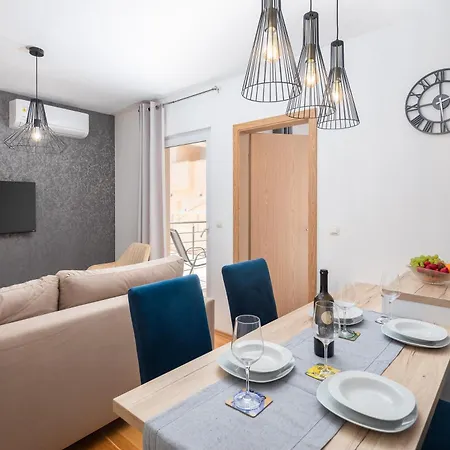 Noa With Sea View And Private Parking