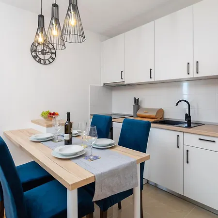 Apartment Noa - Sea View And Private Parking *