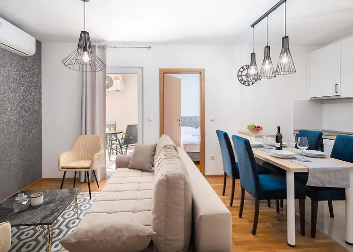 Apartment Noa With Sea View And Private Parking *