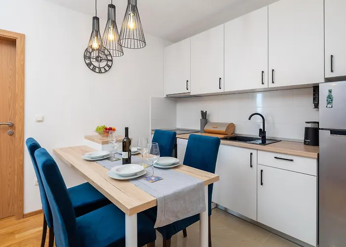 Appartement Noa With Sea View And Private Parking *